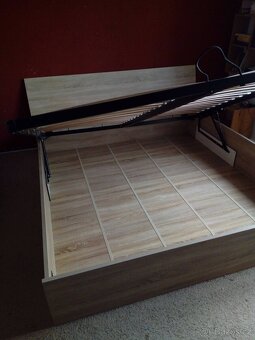 Manželská postel 180x200 cm - 2