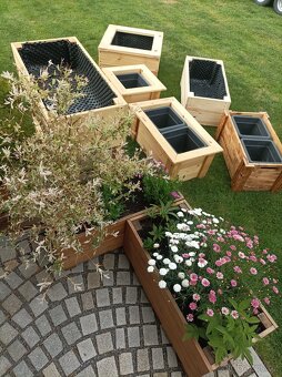 Vyvýšený záhon, květináč, truhlík skladem - 2