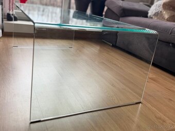 Skleněný konferenční stolek - 2