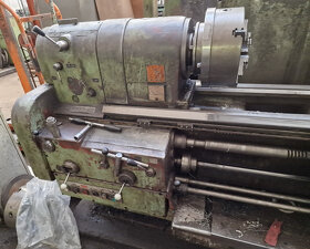 Soustruh hrotový SU 50 / 2000 - 2