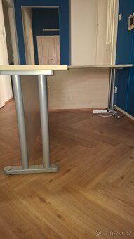 Stoly Kancelářské stoly Pracovní stoly Skříně - 2