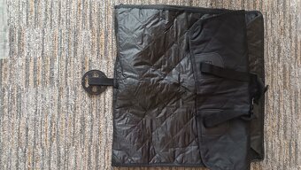 Podložka na pelíšek pro psa do auta - 2