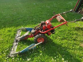 lištová sekačka MF 70 , pluh za traktor a výfuk na seno - 2