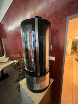 Chladicí vitrína na dezerty - 2