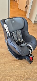 Britax Römer Dualfix M-size - 2