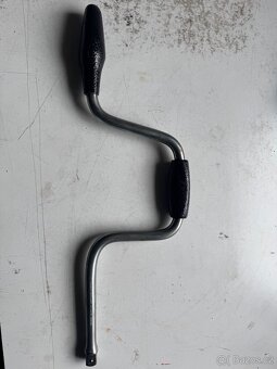 Kolovrátek Tona 1/2" + hlavice 1/2" + ráčna 3/8" - 2