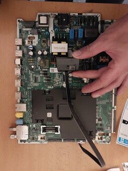 Samsung UE40NU7182U / Základová deska - 2