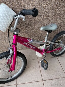 Dětské dívčí kolo Specialized - 2