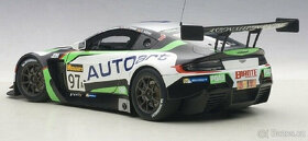 1:18 Aston Martin Vantage GT3 V12 Bathurst 2015 Autoart - 2