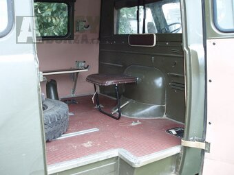 UAZ 452 - 2