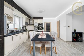 Samostatně stojící RD 5+kk Malešovice, okres Brno-venkov - 2