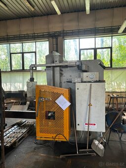 Hydraulický ohraňovací lis UNIMACH - 2