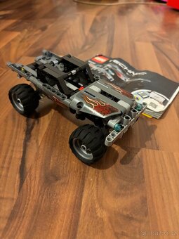 LEGO Technic 42090 Útěk v teréňáku - 2