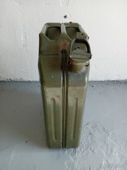 Prodám 20l kanystr - 2