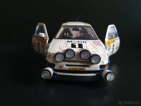 Ford Escort rs cosworth 1:18 rally noční verze UT - 2