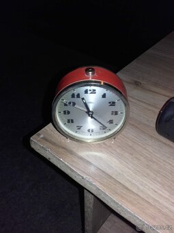 Stary budik - 2