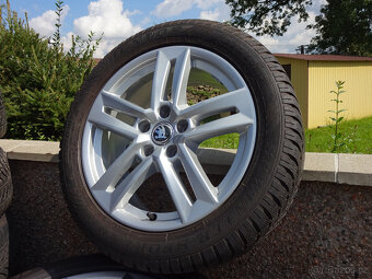 Octavia Scout + Yeti - zánovní zimní alu kola 17" 5x112 - 2