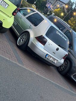 Golf 4 - 2