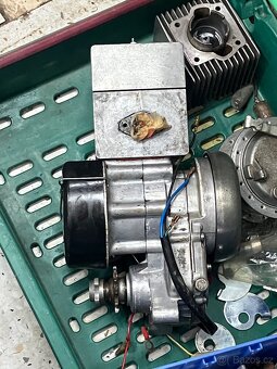 Predám motor babetta 207 rôzne diely - 2