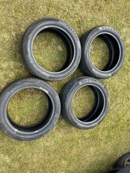 Pneu 245/45 r18 - 2