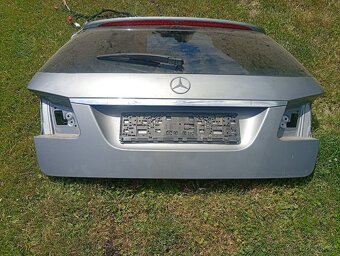 MERCEDES BENZ E, KOMBI S212 VÍKO KUFRU, 5 DVEŘE ŠEDÉ - 2