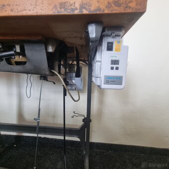 Sici stroj pfaff + overlock - 2