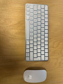 Apple iMac 24 - 2