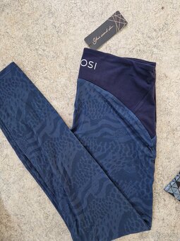 Legíny Lelosi SambaLe Curitiba - 2