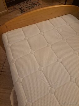 Postel z masivu. - 2