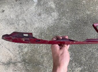 BMW E34 maska prefl - 2