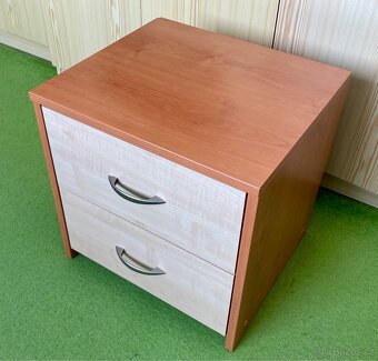 Noční stolek - 2