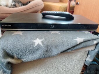 Blu-Ray a DVD přehrávač SAMSUNG BD-D5100 - 2