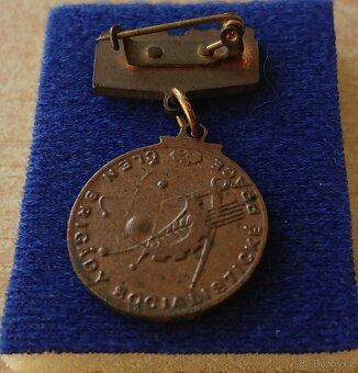 Odznak Brigády socialistické práce - 2