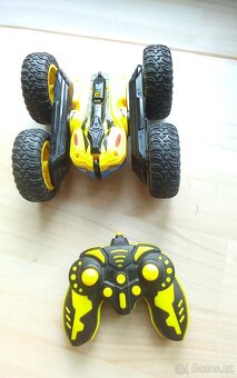 Prodám akrobatické autíčko - 2