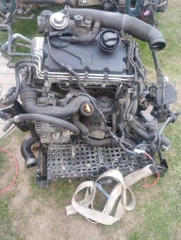 Motor Volkswagen Touran - 2