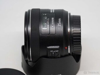 CANON EF 35/2 IS USM + sluneční clona - TOP stav - 2