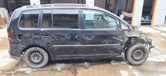 Vw Touran 2009 na dily. 1.6 benzin. - 2