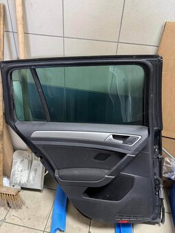 Kompletní levé zadní dveře VW Golf Variant 2018 - 2