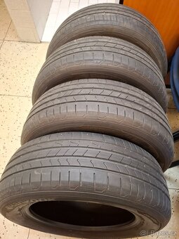 Pneu na Tiguan 215/65R 17 - 2