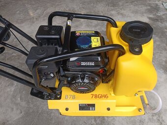 Vibrační deska WACKER NEUSON - 2