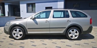 Škoda Octavia Kombi SCOUT 1,8 TSI - 118kw. 4X4. .KRÁSNÝ STAV - 2