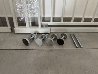 Hauck zábrana na schody a rozšíření 21 + 9 cm - 2
