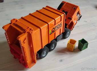 Bruder popelářské auto. - 2