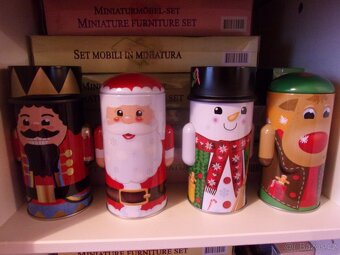 Prodám věci ze dřeva a dřevěné věci, plechovky - 2