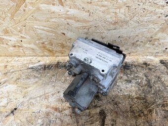 ŘÍDICÍ JEDNOTKA ABS VW LT35 / MERCEDES SPRINTER A0004460189 - 2