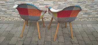 Moderní barevné jídelní židle - 2