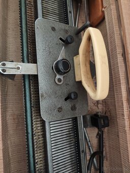 Prodám pletací stroj - 2