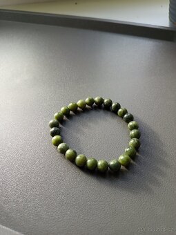 Náramek - Jadeit, 8 mm - 2