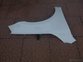 Škoda Octavia 3 III originál nárazník 5E0807221 blatník - 2