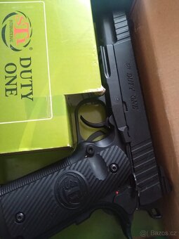 Airsoft puška a pistole - 2